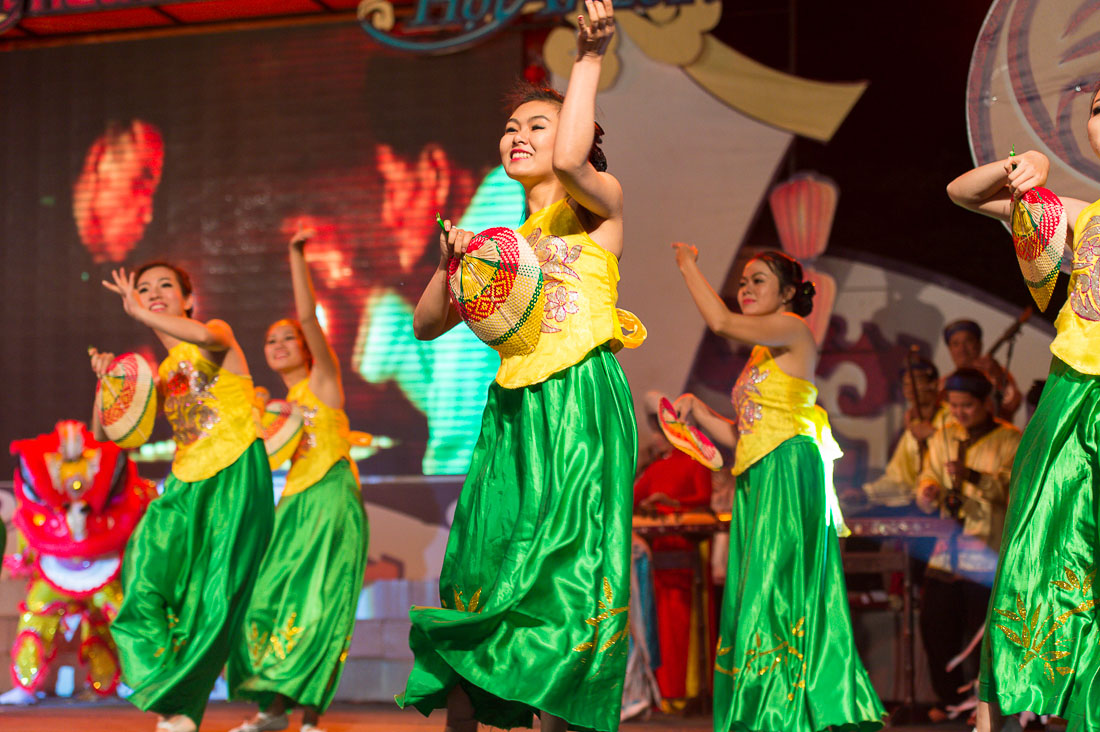 Folkloristic dances for 2014 lunar New Year Tet celebration, Hoi An, Quang Nam Province, Viet Nam, Indochina, South East Asia.