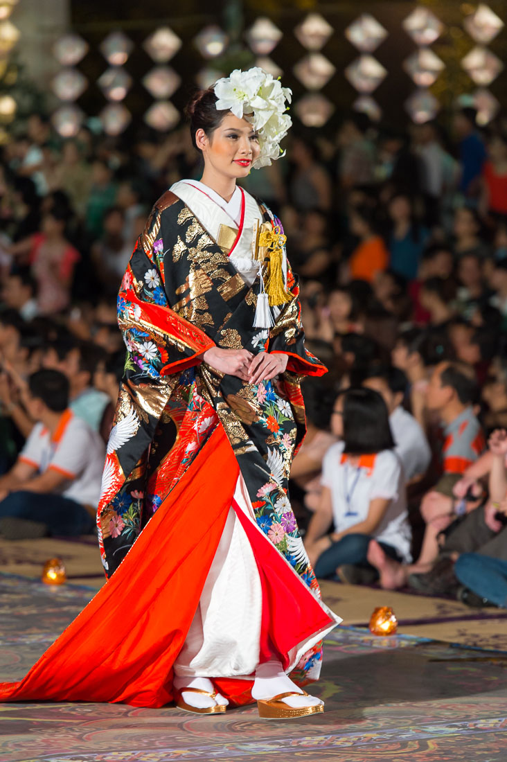 Vietnamese model wearing a Japanese kimono during the Oriental Night at Hue Festival 2014, Thua ThienâHue Province, Viet Nam, Indochina, South East Asia.