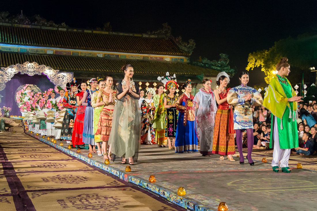 Beautiful Vietnamese models wearing classical Asian costumes during the Oriental Night at Hue Festival 2014, Thua ThienâHue Province, Viet Nam, Indochina, South East Asia.
