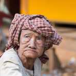 Old woman at the Sra Yong market, Sien Reap province. Kingdom of Cambodia, Indochina, South East Asia