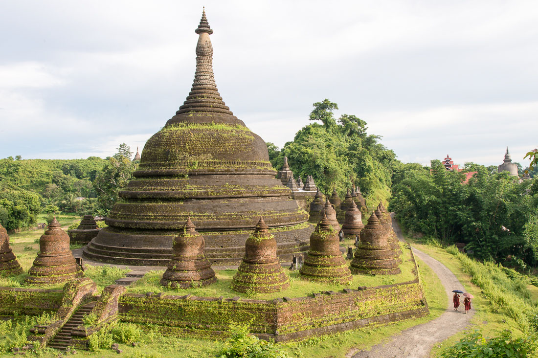 Ratanabon Pagoda, Mrauk U Village, Rakhine State, Myanmar, Indochina, South East Asia.