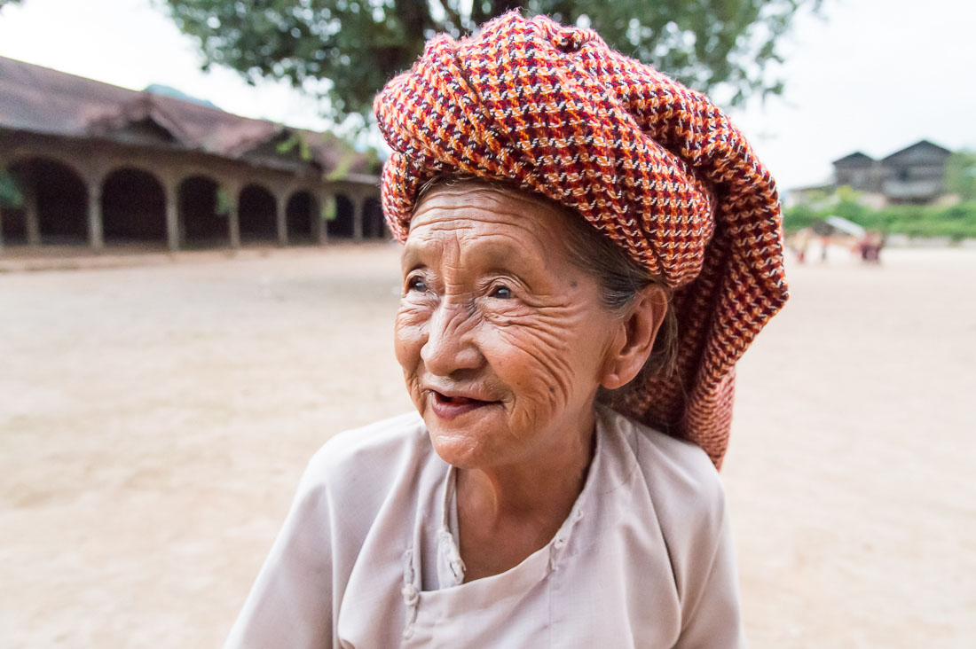 Old woman from the Pao people ethnic minority group. Pattu Village, Shan State, Myanmar, Indochina, South East Asia.