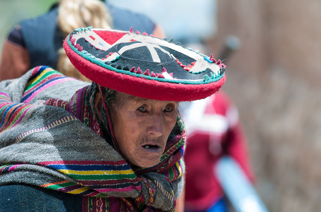 Woman wearing a traditional costume, Chinchero, Sacred valley, Cusco, Peru, South America